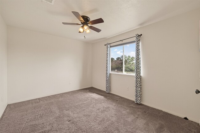 Building Photo - 11002 Heron Nest St