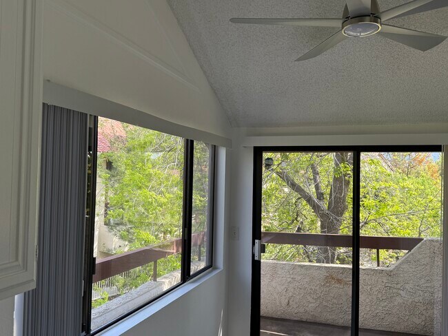 Building Photo - 28015 Sarabande Ln