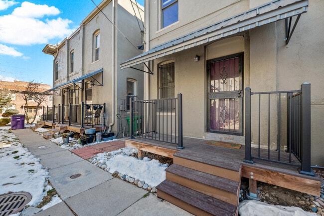 Building Photo - 1367 N Marion St