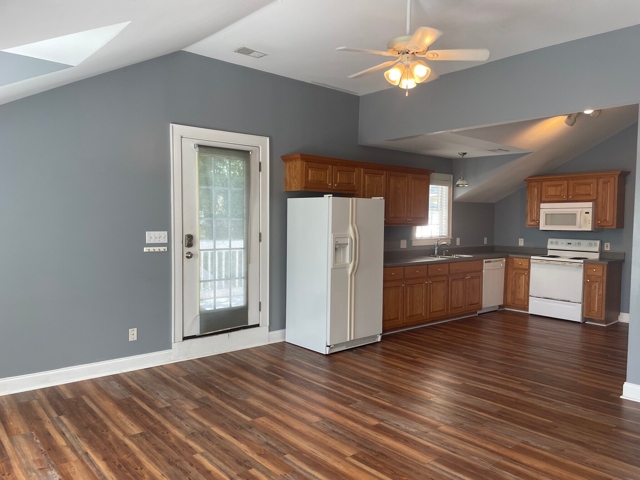 Building Photo - 2027 S Milledge Ave