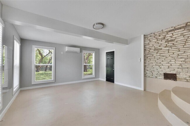 Building Photo - 11409 Hunters Ln