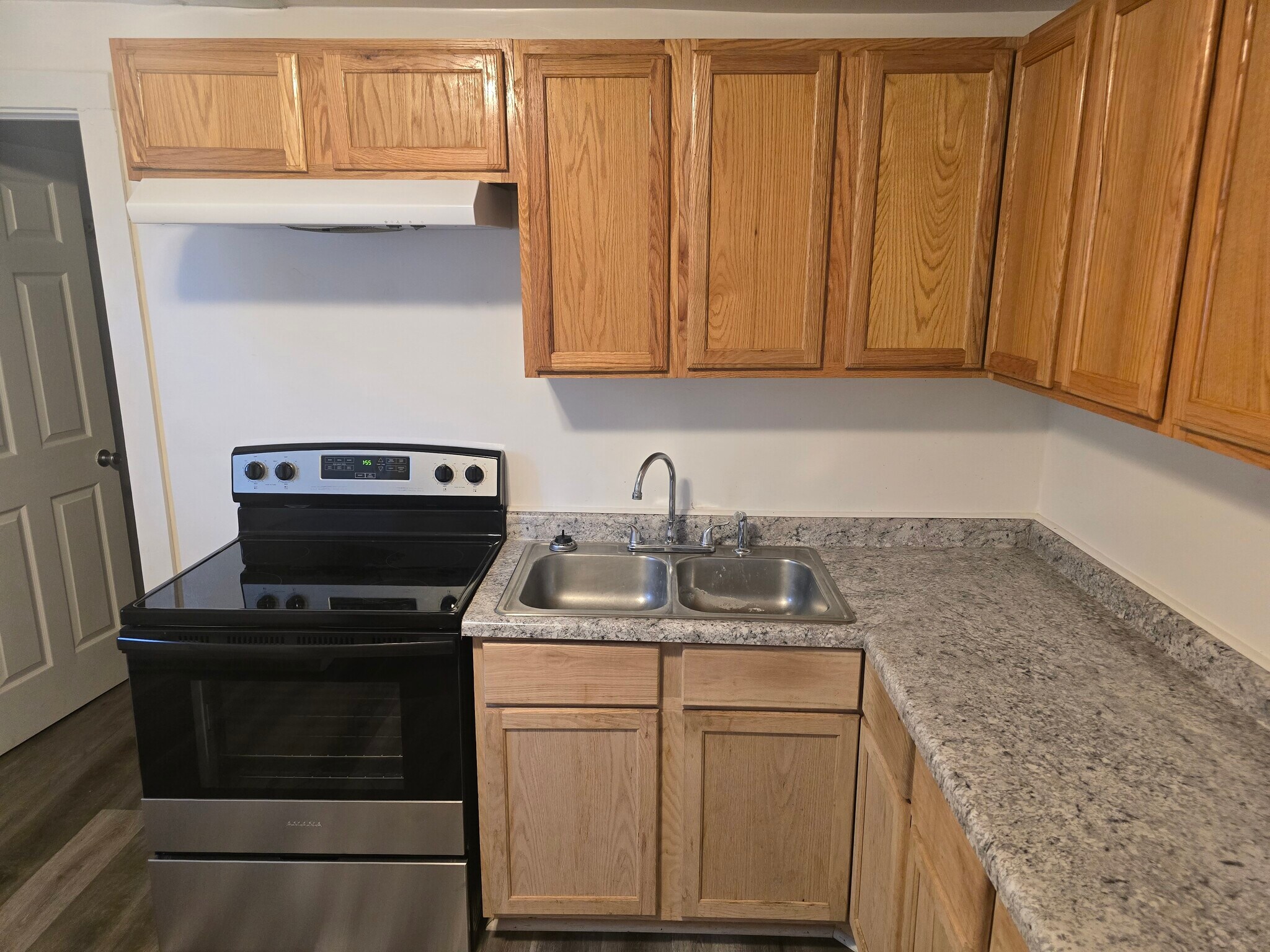 Building Photo - 1257 Congress St