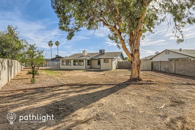 Building Photo - 16635 N 34Th Drive