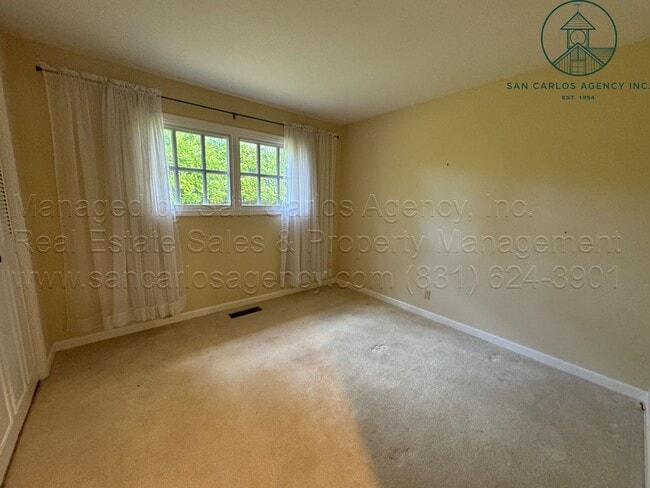 Building Photo - Immaculate Two Bedroom Home in the Heart of Carmel-by-the-Sea's "Golden Rectangle"