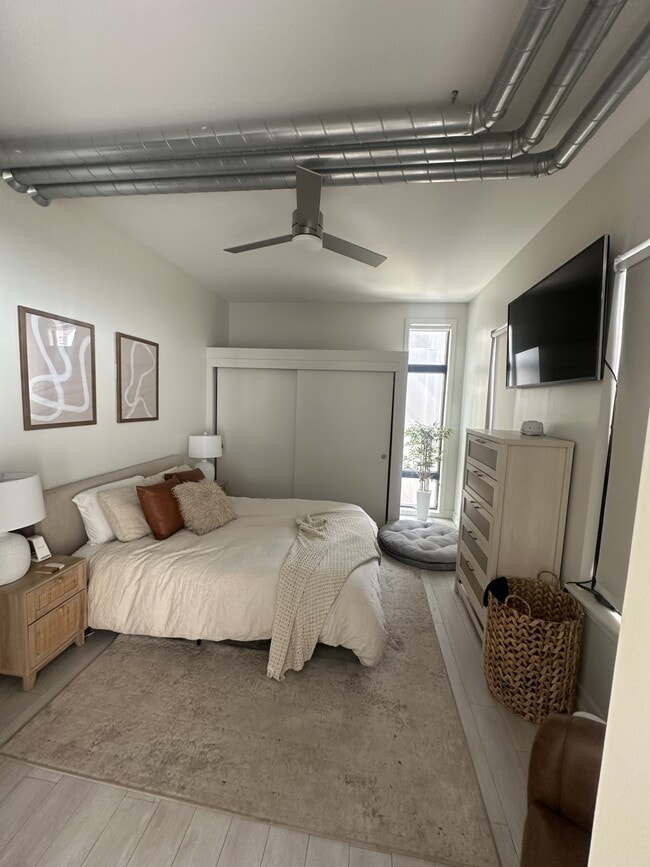 Building Photo - 119 4th St