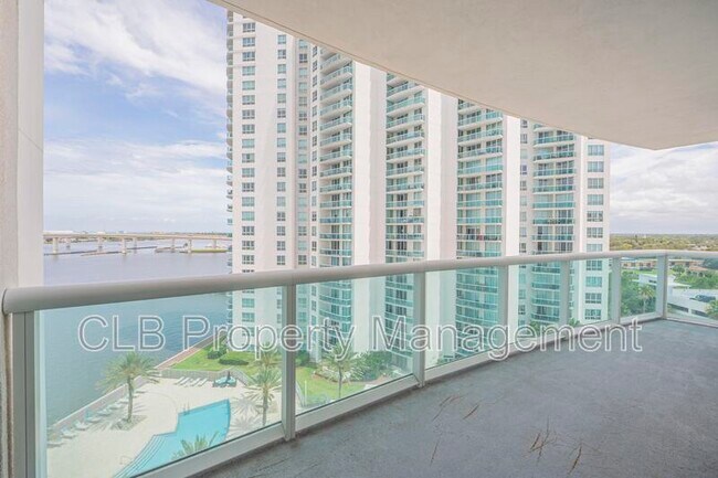 Building Photo - 241 Riverside Dr