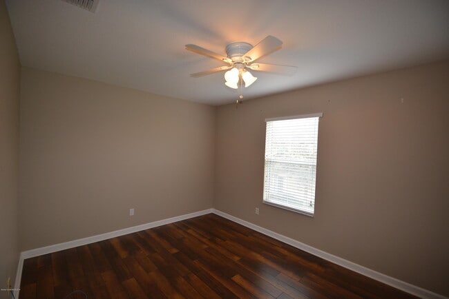 Building Photo - 2570 Revolution St