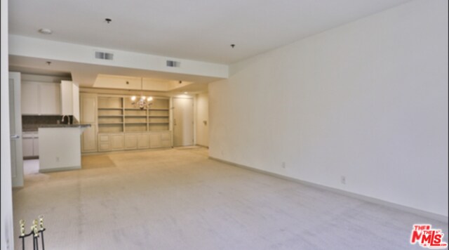 Building Photo - 2222 Beachwood Dr