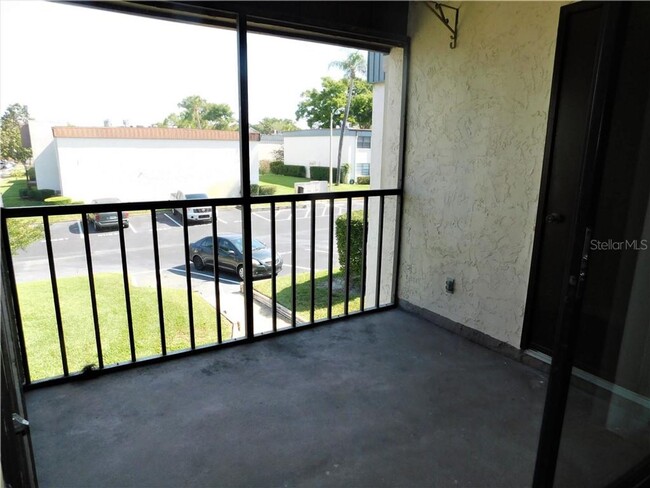 Building Photo - Second Floor Condo in Winding Creek