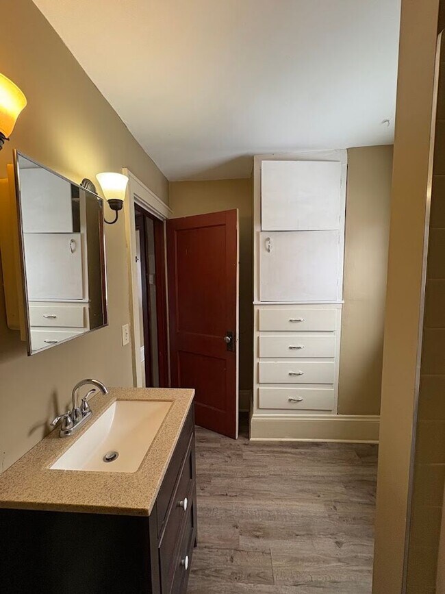 Building Photo - California Triplex