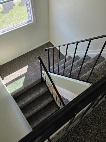 Building Photo - 1718 Judy Way