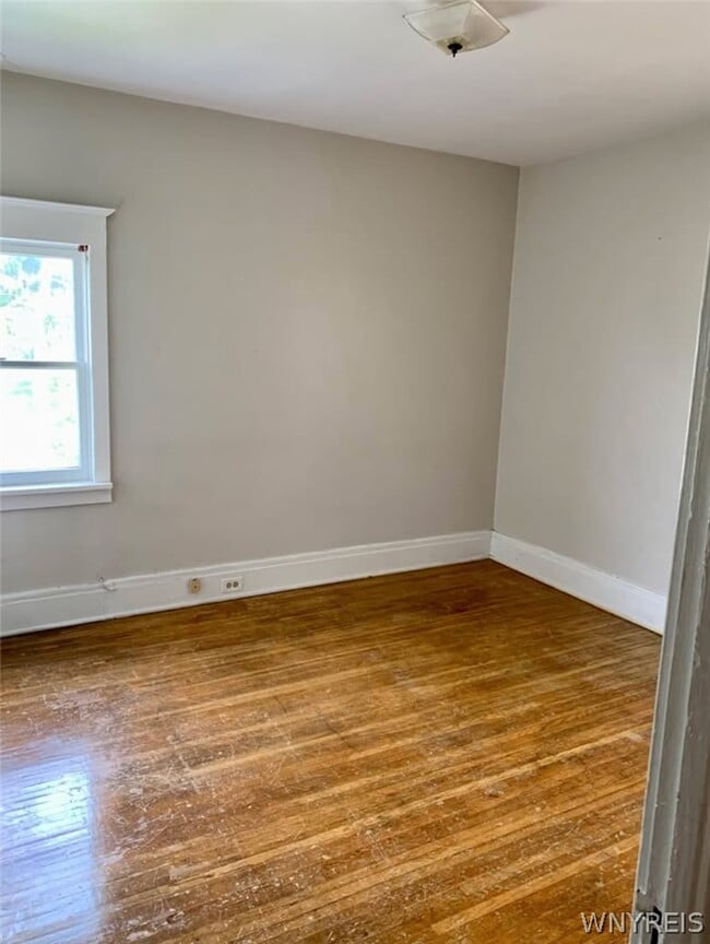 Building Photo - 296 Sterling Ave