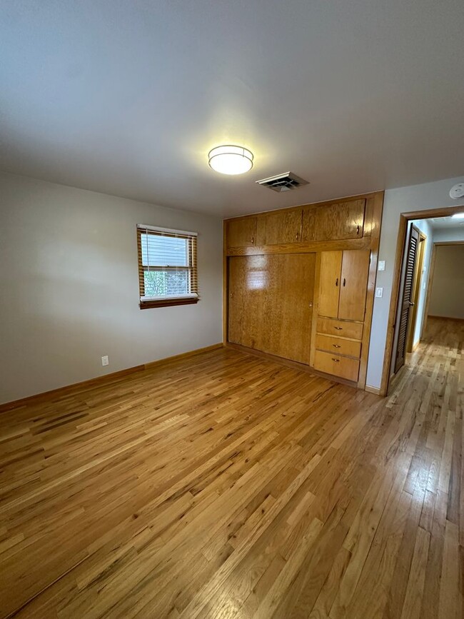 Building Photo - Great location in Meridian for this 3 bedr...