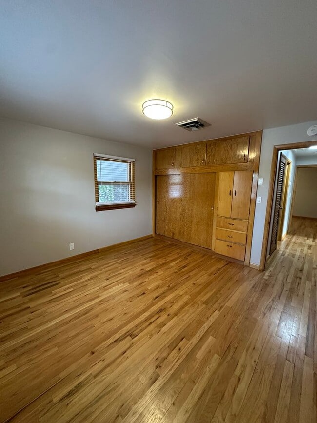 Building Photo - Great location in Meridian for this 3 bedroom 2 bath home.