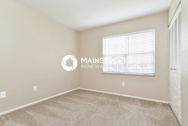 Building Photo - 3 Bedroom Pet-Friendly Home in North Port, FL with Main Street Renewal
