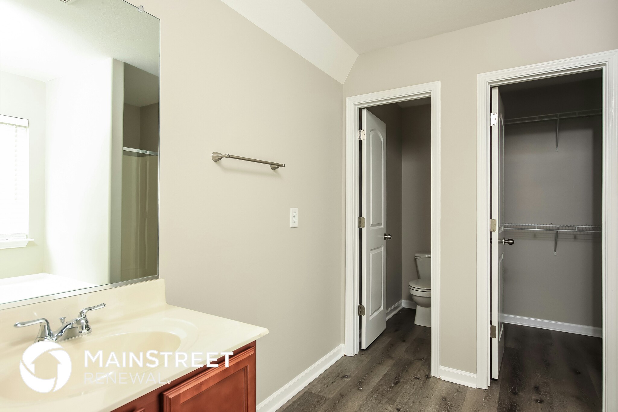 Building Photo - 4663 Chapel Ridge Dr