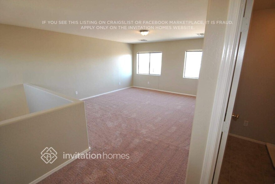 Building Photo - 12334 W Windrose Dr