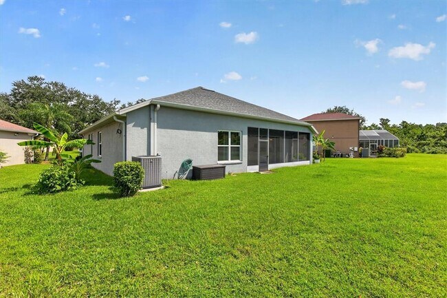 Building Photo - 10725 Banfield Dr
