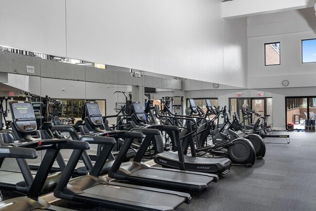 Building Photo - 20 NE 2nd St