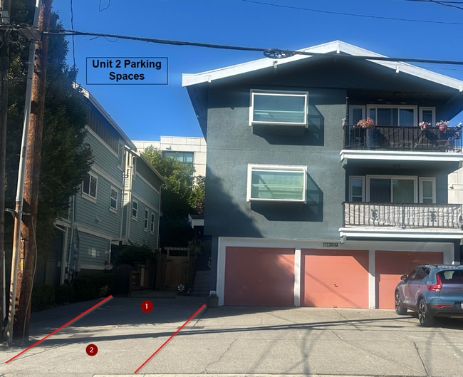 Building Photo - Location, Location, Location! 2-bed Ballar...