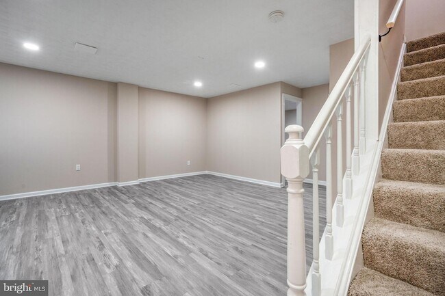 Building Photo - 3671 Waterwheel Square