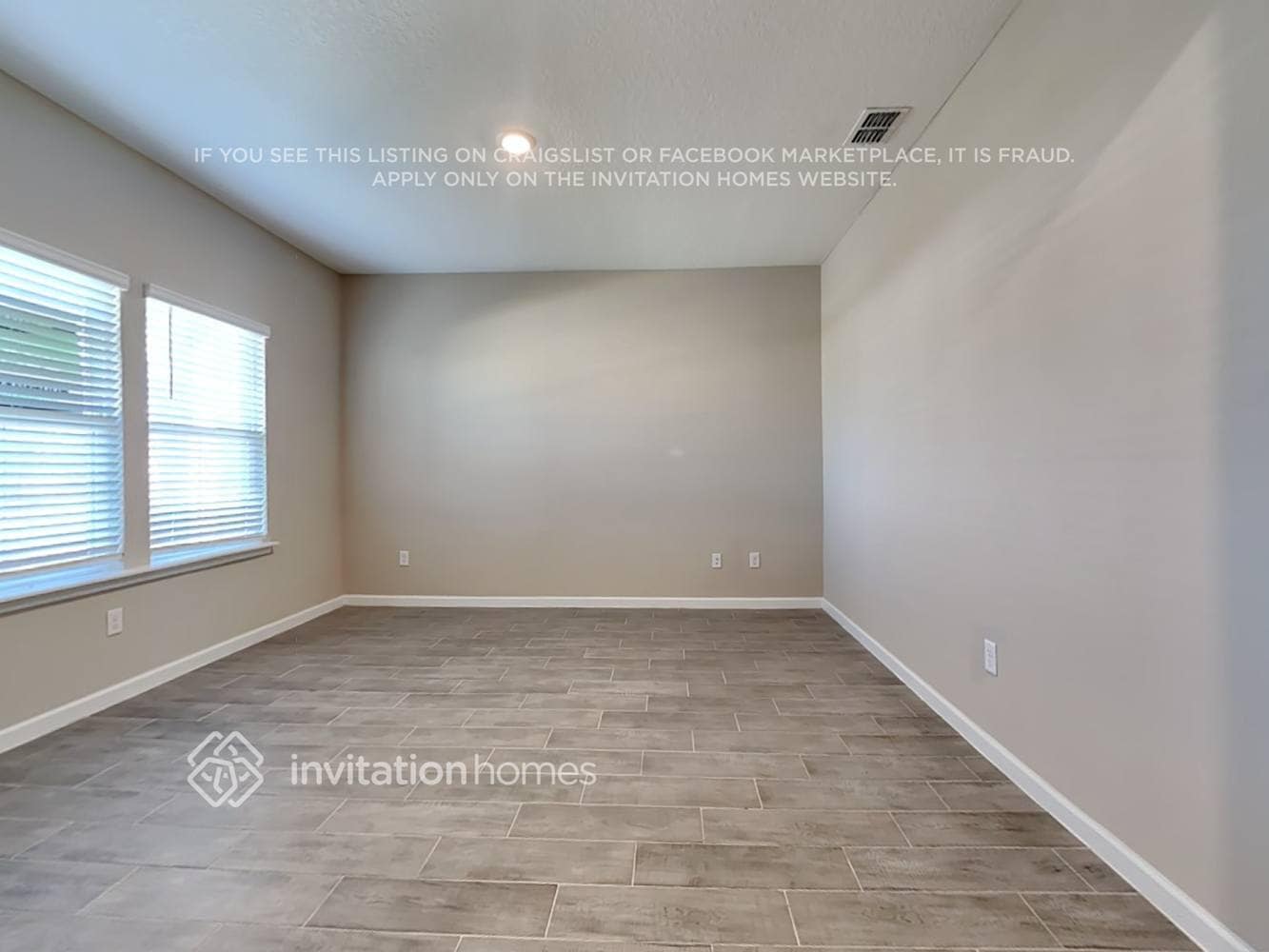 Building Photo - 9760 Lovage Ln