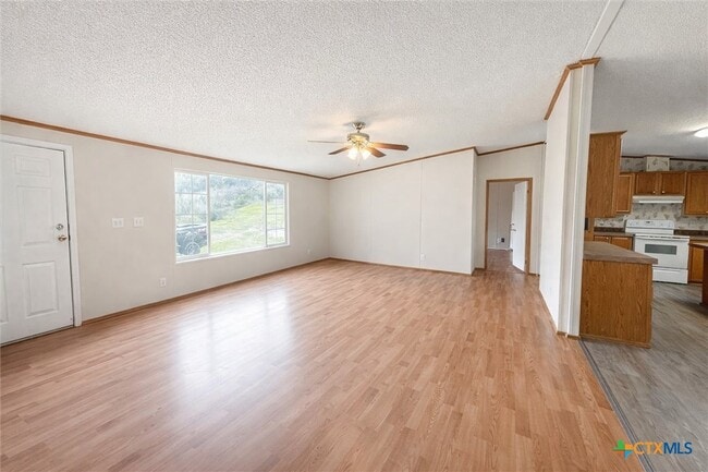 Building Photo - 1201 Island View Dr