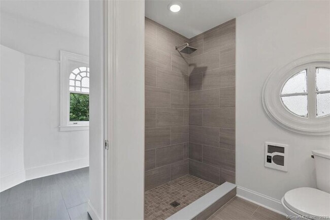 Building Photo - 131 Dwight St