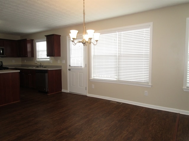 Building Photo - 1924 Pierce Way