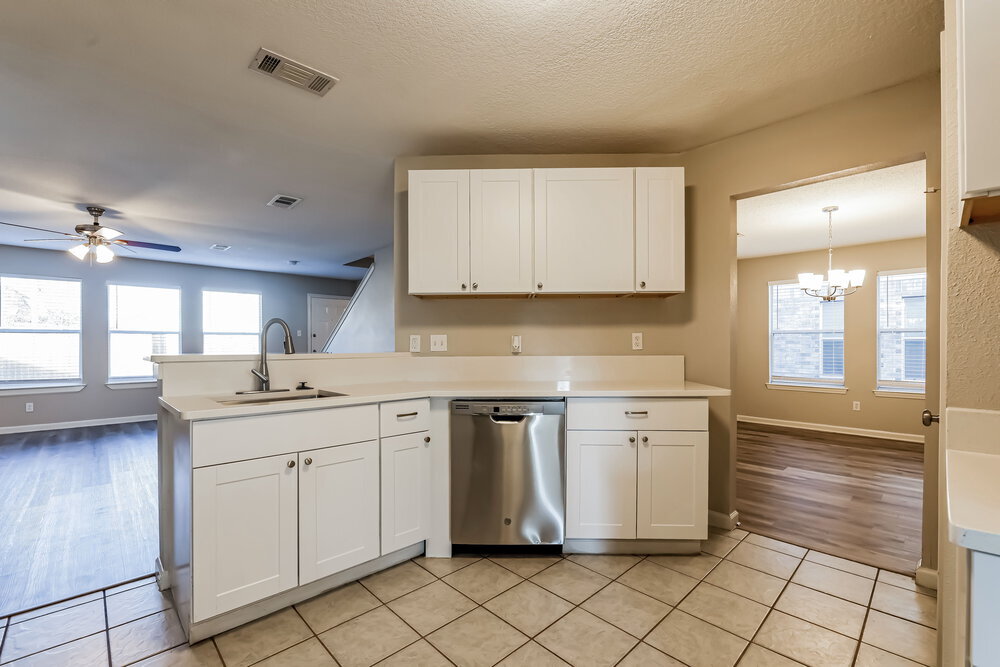 Building Photo - 20735 Fox Cliff Ln