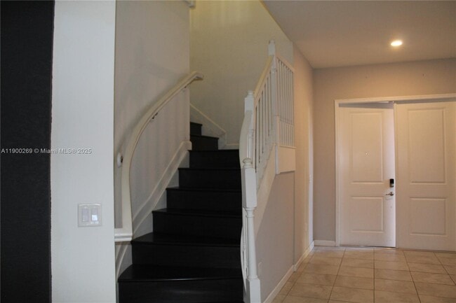 Building Photo - 25096 SW 118th Ave