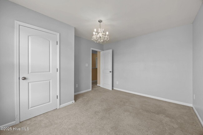 Building Photo - 111 Amberwine Cir