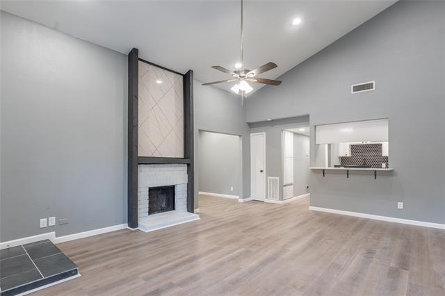 Building Photo - 727 Sceptre Cir