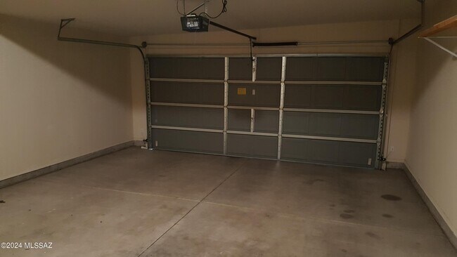 Building Photo - 13660 E High Plains Ranch St