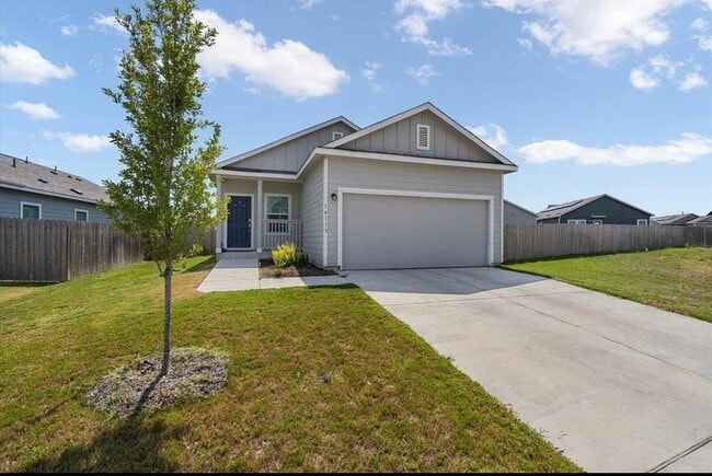 Building Photo - 14113 Lyndora Ln