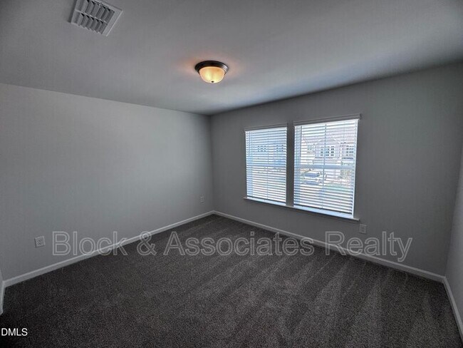 Building Photo - 205 Broomside Ave