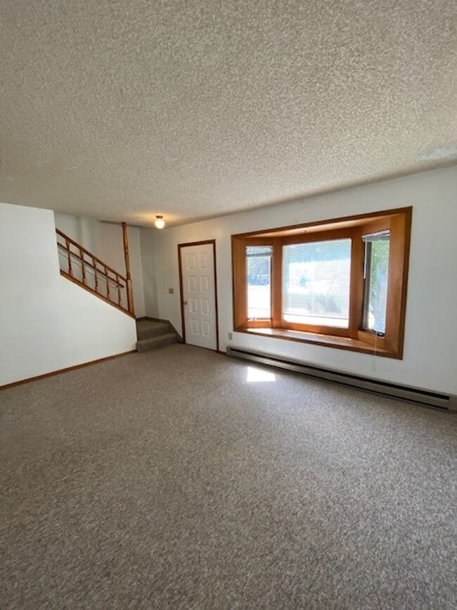 Building Photo - 1603 W Koch St