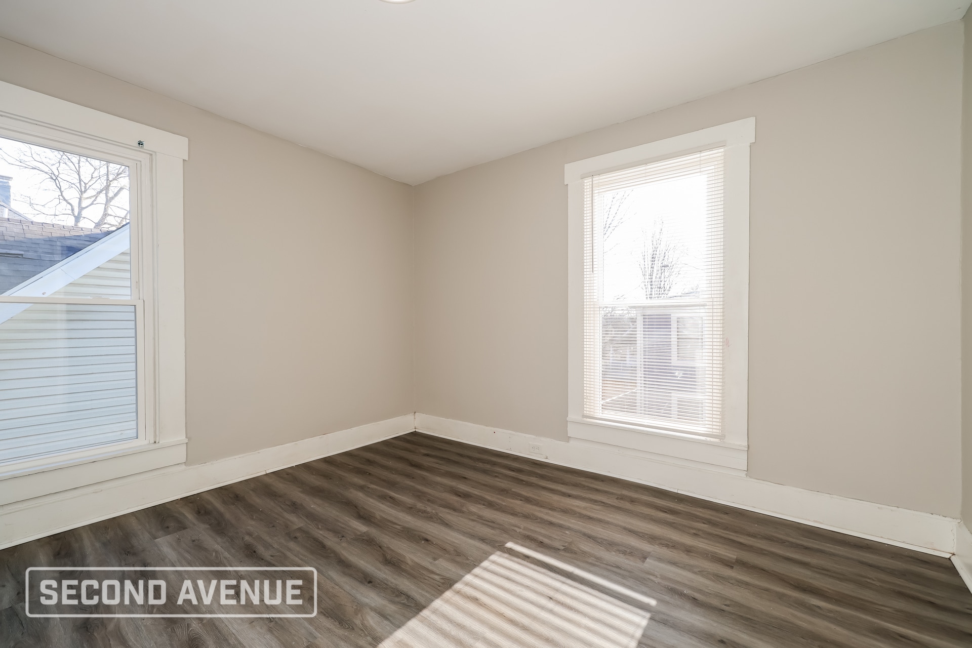 Building Photo - 4833 Greenwood Terrace