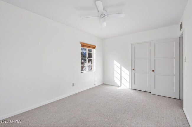 Building Photo - 901 W Willetta St