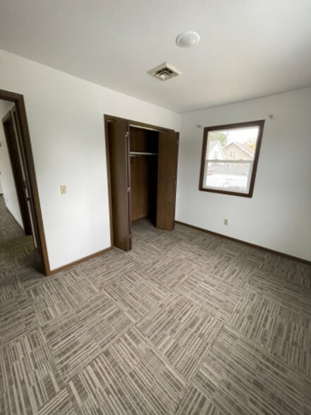 Building Photo - 301 S Virginia St