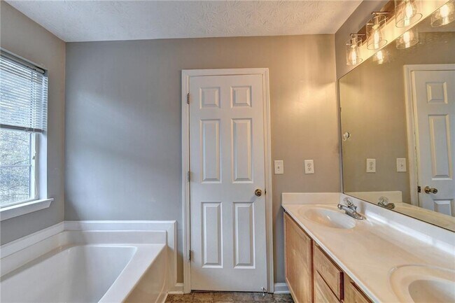 Building Photo - 960 Melrose Park Pl NW