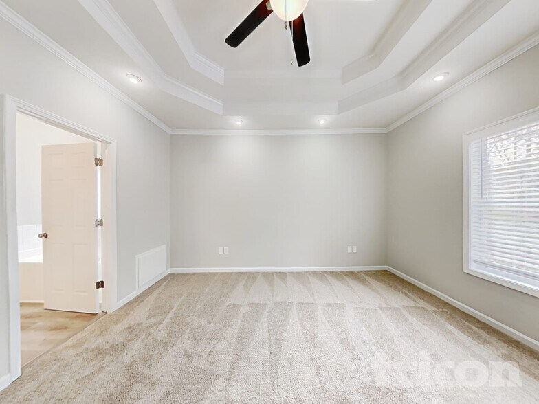 Building Photo - 295 Wisteria Blvd