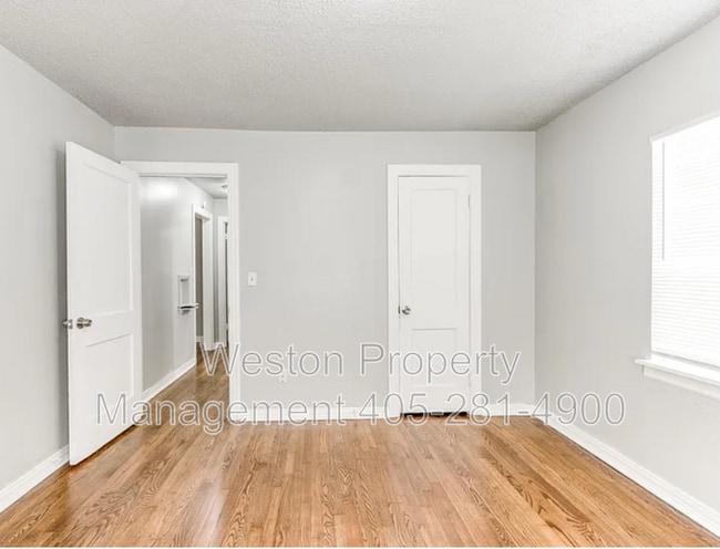 Building Photo - 1217 NE 43rd St