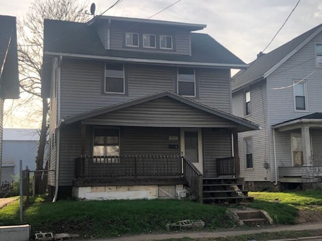 Primary Photo - 3BR Canton City House for Rent