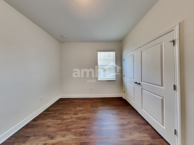 Building Photo - 1036 Walden Pond Dr