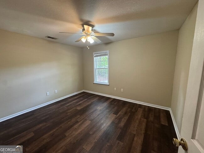 Building Photo - 5601 Landings Pkwy