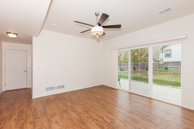 Building Photo - South Fort Collins 3 bedroom home
