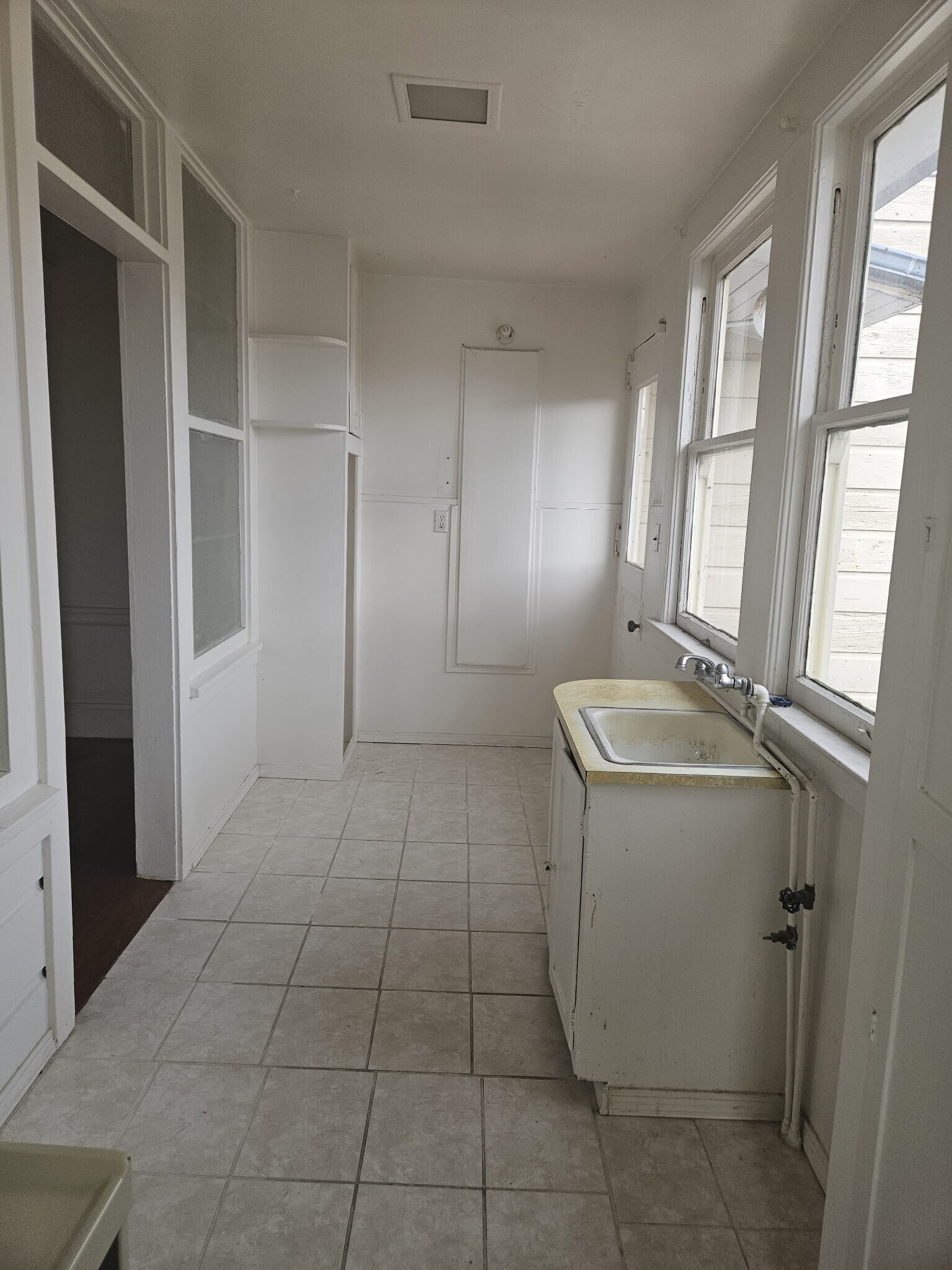 Building Photo - 951 Shotwell St