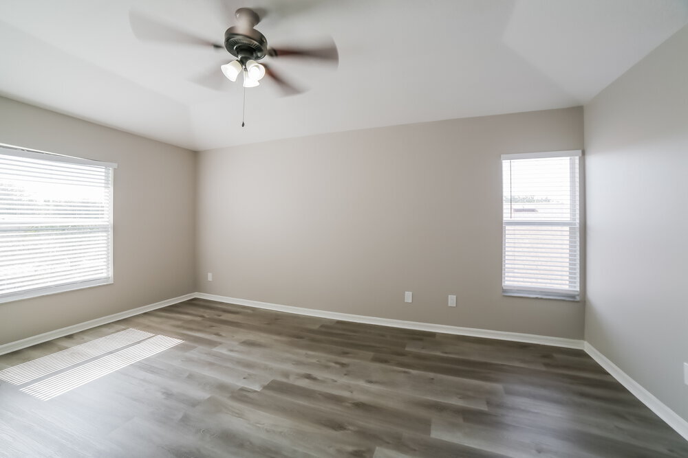 Building Photo - 9613 Laurel Ledge Dr