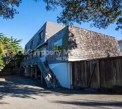 Building Photo - 830 Parcel St